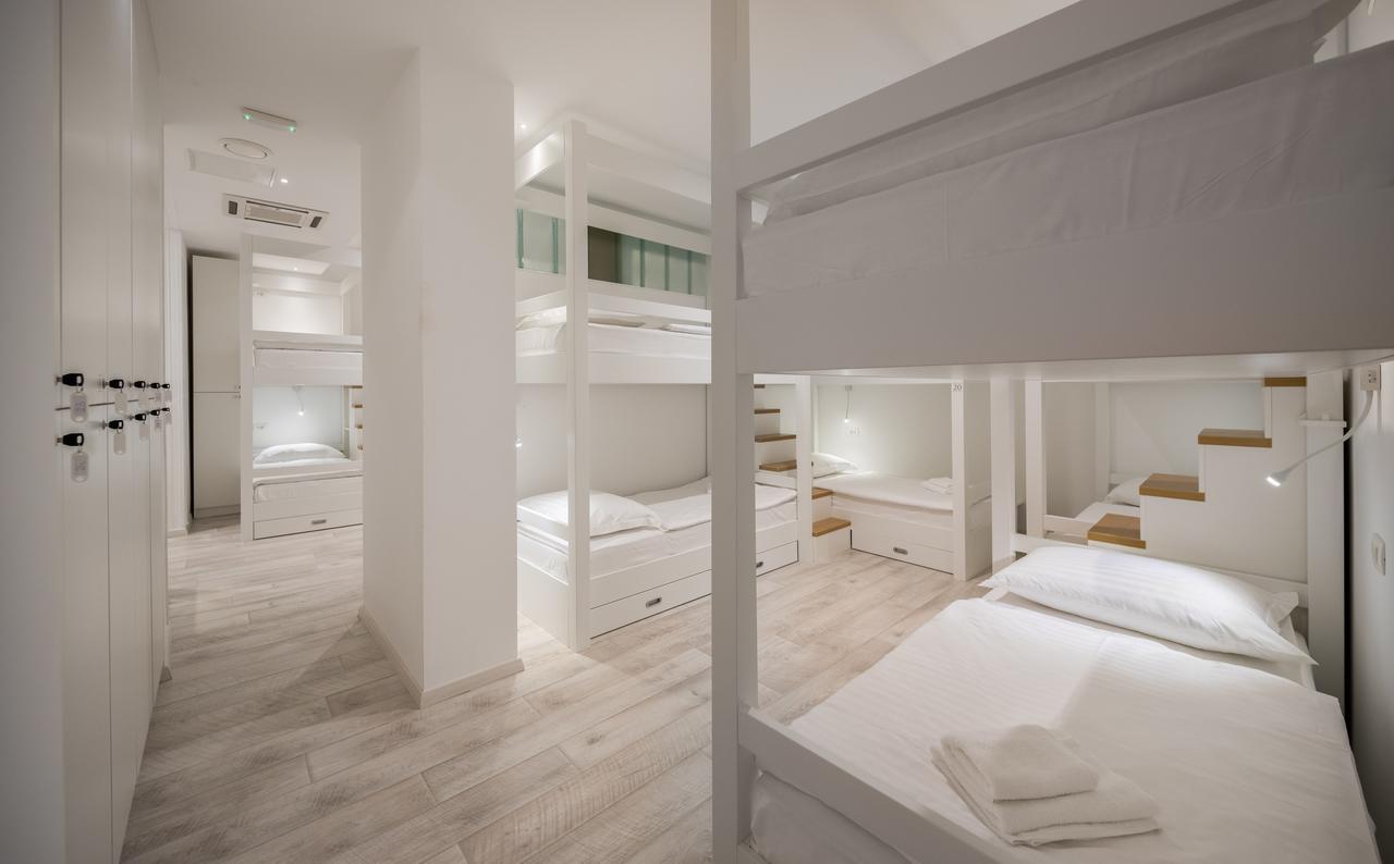 Boutique Hostel Posteya Split Buitenkant foto
